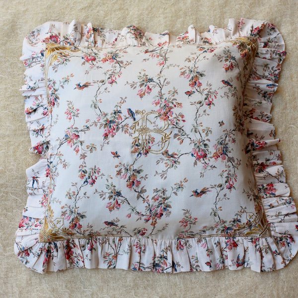 Pillowcase of birds & flowers