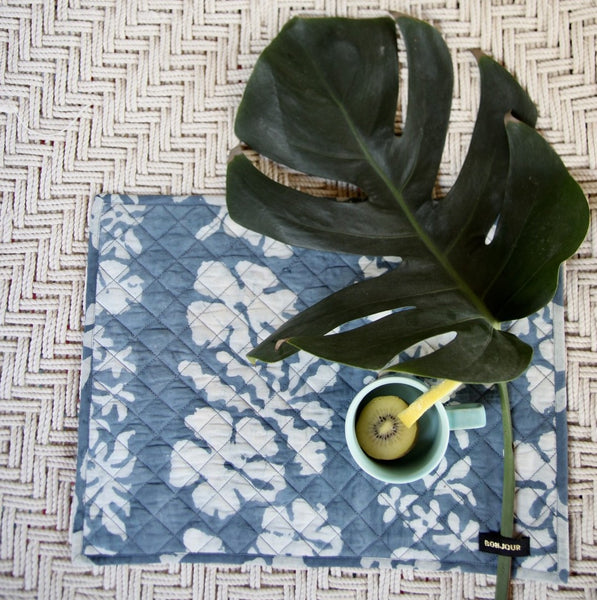Blue Lagoon Tahiti Quilted Table Mat